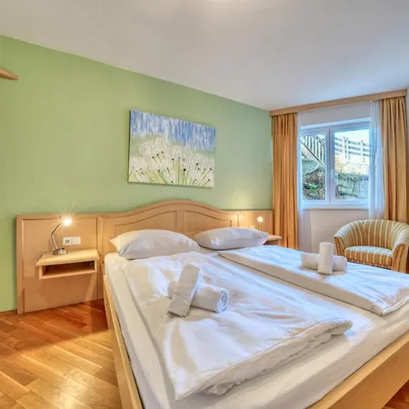 Tauernblick 3 קפרון